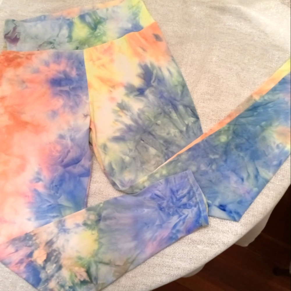 Tie dye leggings, EUC, size L/XL